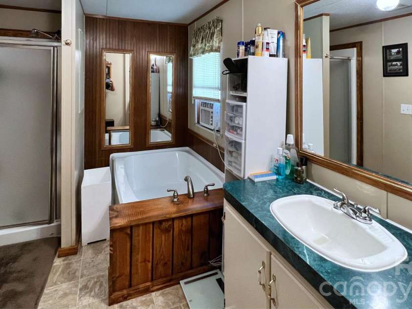 725 Ed Hamrick Road, Shelby, NC 28150.  MLS# CAR4414578, YatesRealty ID 44559. 