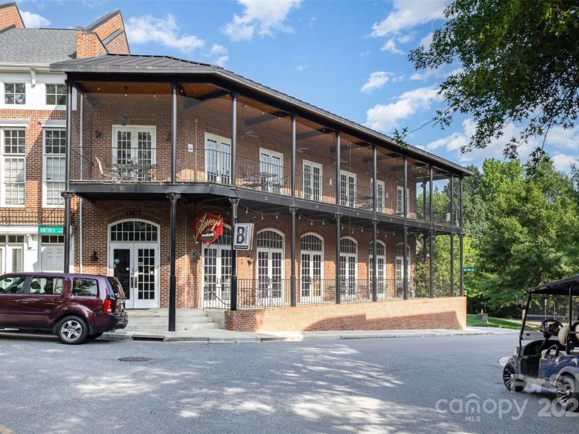 12304 Huntersville Concord Road, Huntersville, NC 28078.  MLS# CAR4268333, YatesRealty ID 4456. Neighborhood restaurant & pub - just 0.2 miles down the tree-lined neighborhood roads