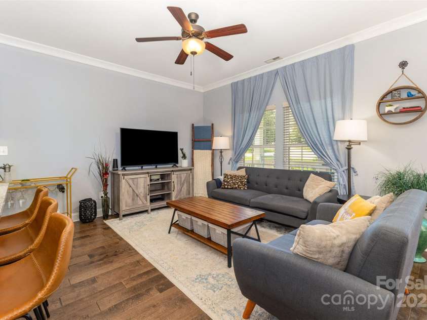12304 Huntersville Concord Road, Huntersville, NC 28078.  MLS# CAR4268333, YatesRealty ID 4456. Open-concept living area