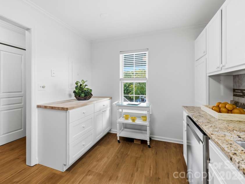 4402 Marble Way, Asheville, NC 28806.  MLS# CAR4413384, YatesRealty ID 44561. 