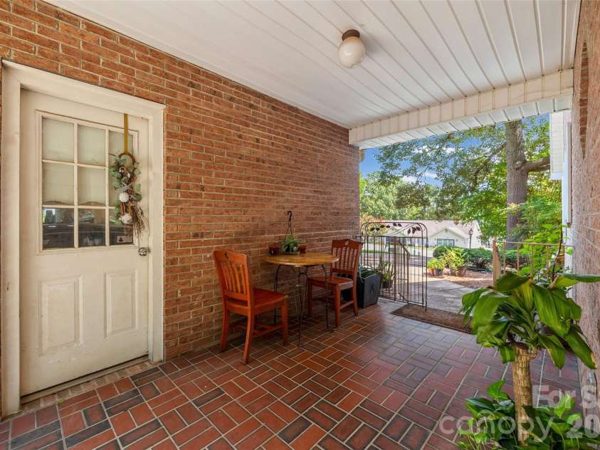 208 Eastwood Drive, Salisbury, NC 28146.  MLS# CAR4413019, YatesRealty ID 44563. 