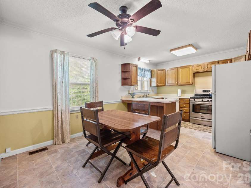 208 Eastwood Drive, Salisbury, NC 28146.  MLS# CAR4413019, YatesRealty ID 44563. 