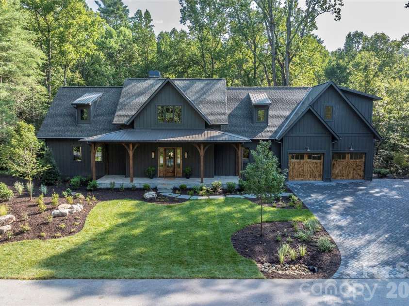 55 Settlers Cove, Brevard, NC 28712.  MLS# CAR4414826, YatesRealty ID 44564. 