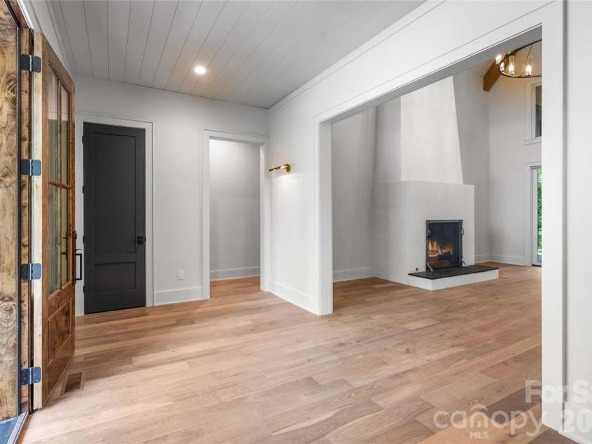 55 Settlers Cove, Brevard, NC 28712.  MLS# CAR4414826, YatesRealty ID 44564. 
