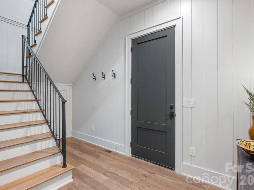 55 Settlers Cove, Brevard, NC 28712.  MLS# CAR4414826, YatesRealty ID 44564. 