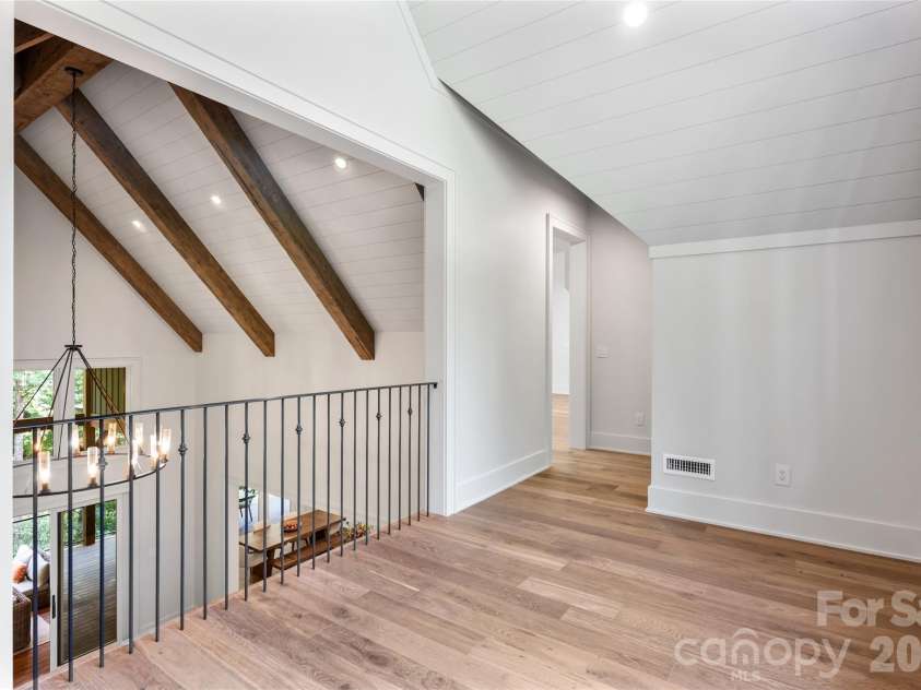 55 Settlers Cove, Brevard, NC 28712.  MLS# CAR4414826, YatesRealty ID 44564. 