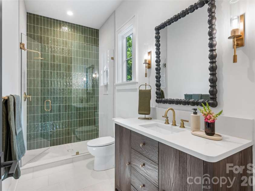 55 Settlers Cove, Brevard, NC 28712.  MLS# CAR4414826, YatesRealty ID 44564. 