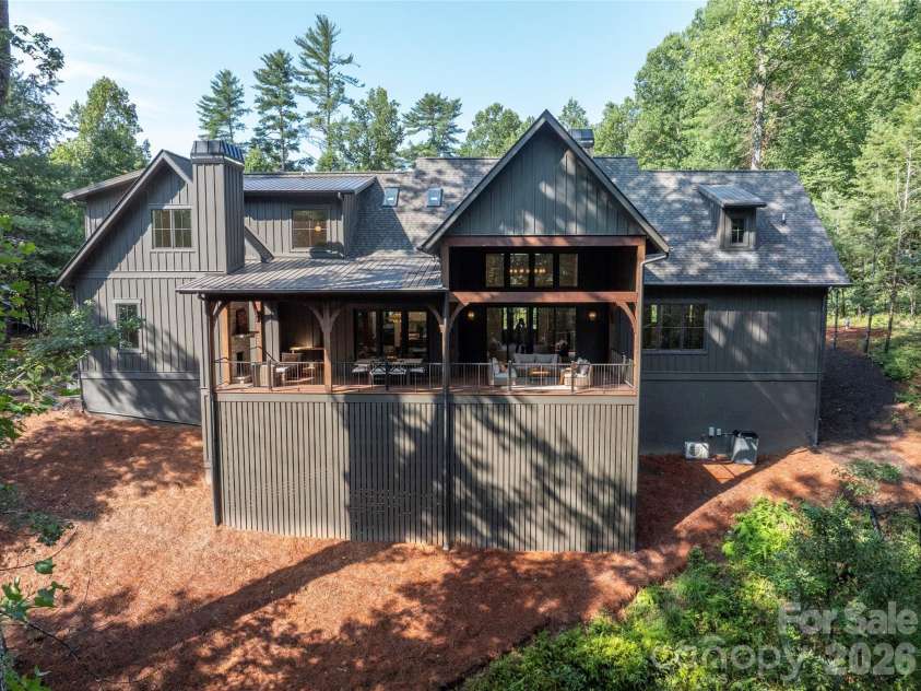 55 Settlers Cove, Brevard, NC 28712.  MLS# CAR4414826, YatesRealty ID 44564. 