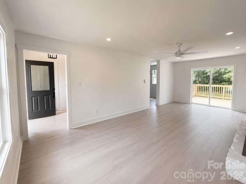 2606 Pine Forest Drive, Gastonia, NC 28056.  MLS# CAR4406413, YatesRealty ID 44566. 