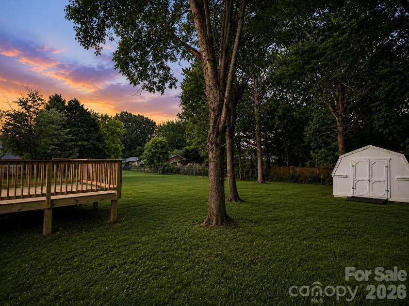 2606 Pine Forest Drive, Gastonia, NC 28056.  MLS# CAR4406413, YatesRealty ID 44566. 