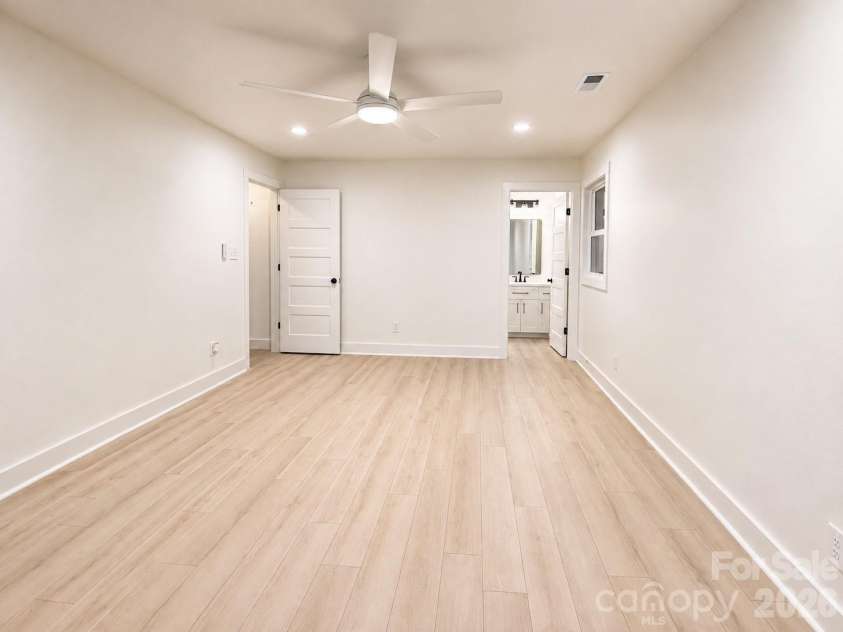 2606 Pine Forest Drive, Gastonia, NC 28056.  MLS# CAR4406413, YatesRealty ID 44566. 
