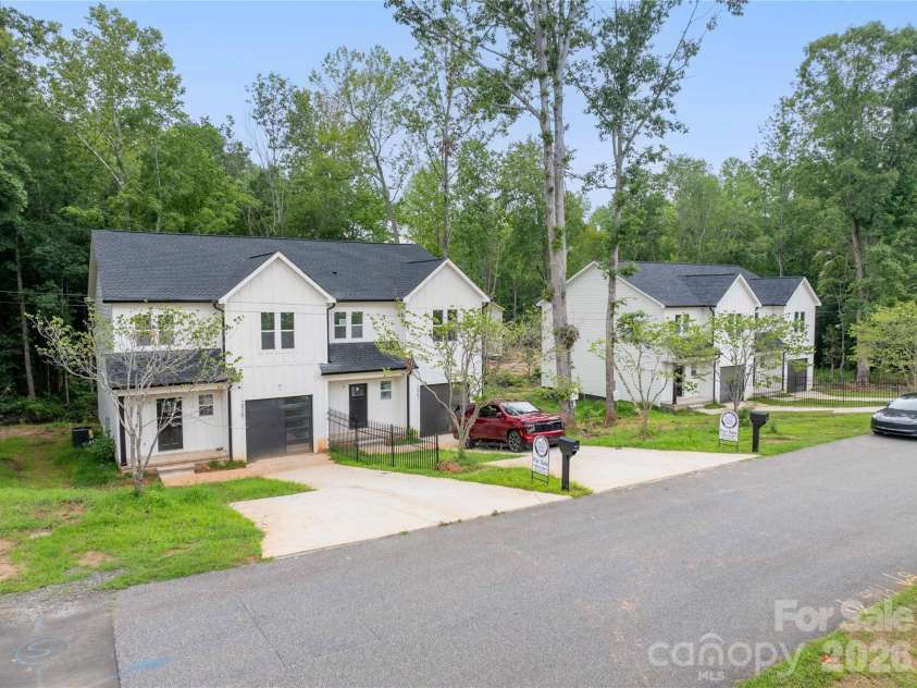 2961 Hughey Drive, Newton, NC 28658.  MLS# CAR4414998, YatesRealty ID 44567. 