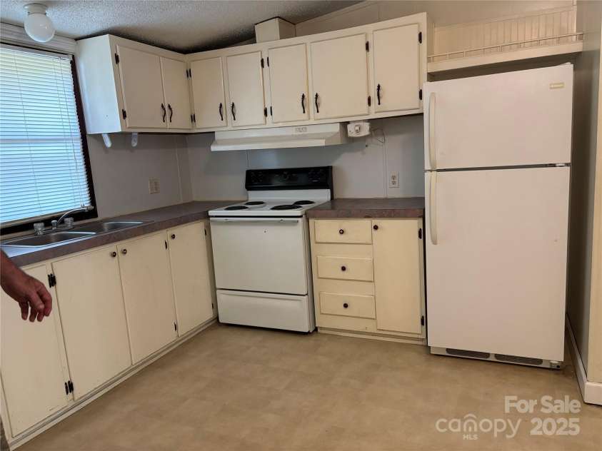 6544 Helens Way, Denver, NC 28037.  MLS# CAR4268119, YatesRealty ID 4457. 