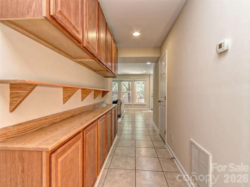 4308 Park South Station Boulevard, Charlotte, NC 28210.  MLS# CAR4414197, YatesRealty ID 44570. Basement Built Ins