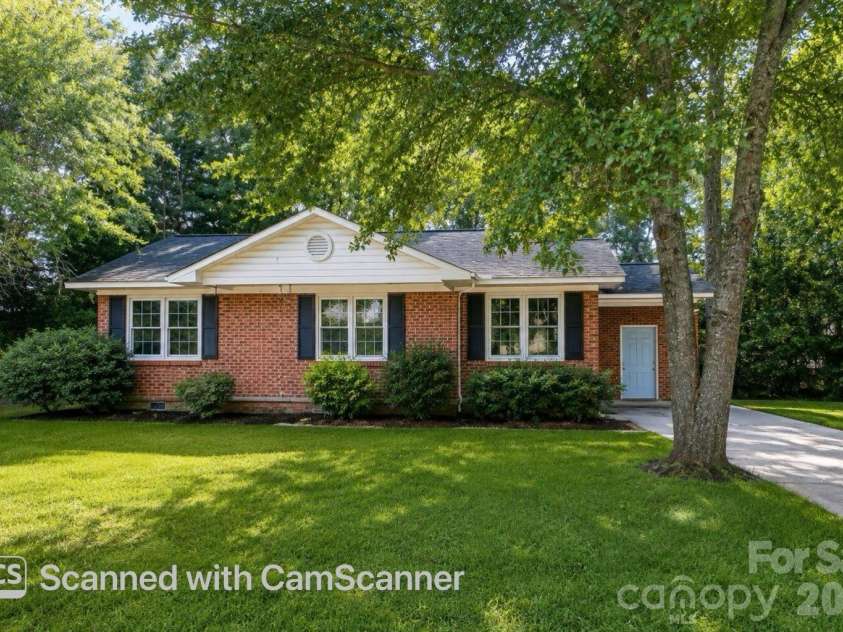 312 Cleveland Street, Kershaw, SC 29067.  MLS# CAR4414464, YatesRealty ID 44571. 