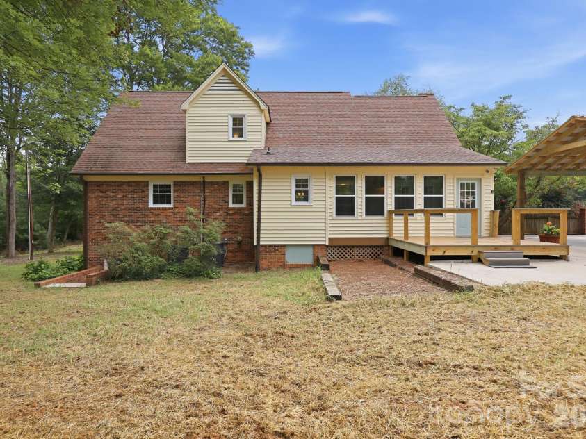 360 Small Road, Randleman, NC 27317.  MLS# CAR4415004, YatesRealty ID 44572. 