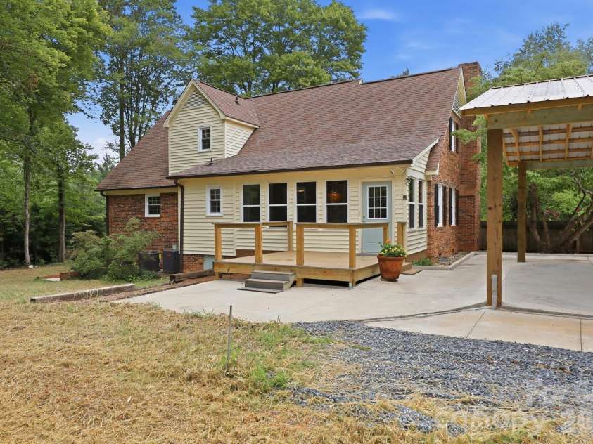 360 Small Road, Randleman, NC 27317.  MLS# CAR4415004, YatesRealty ID 44572. 