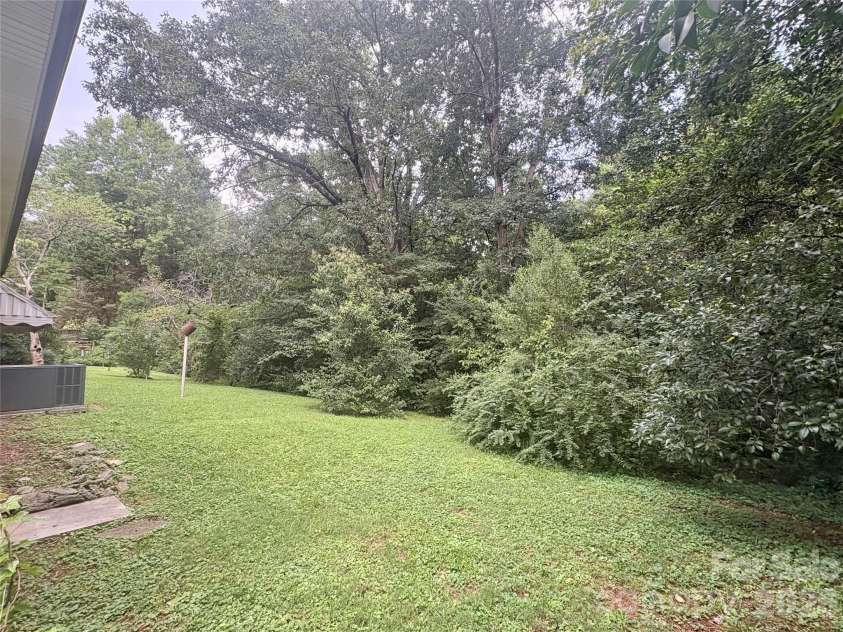 109 Holly Drive, Mount Holly, NC 28120.  MLS# CAR4415006, YatesRealty ID 44573. 