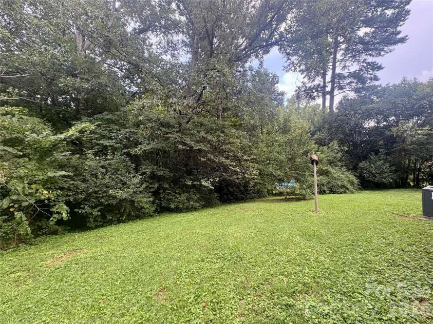 109 Holly Drive, Mount Holly, NC 28120.  MLS# CAR4415006, YatesRealty ID 44573. 