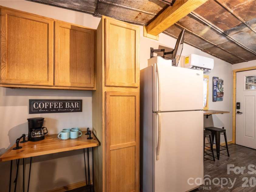118 Lake Tillery Trail, Mount Gilead, NC 27306.  MLS# CAR4414017, YatesRealty ID 44575. 