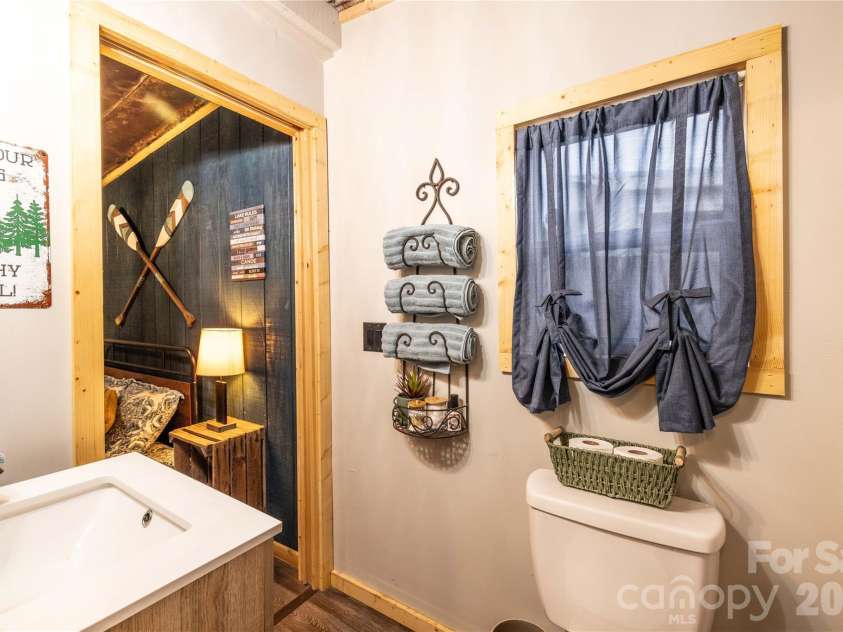 118 Lake Tillery Trail, Mount Gilead, NC 27306.  MLS# CAR4414017, YatesRealty ID 44575. 