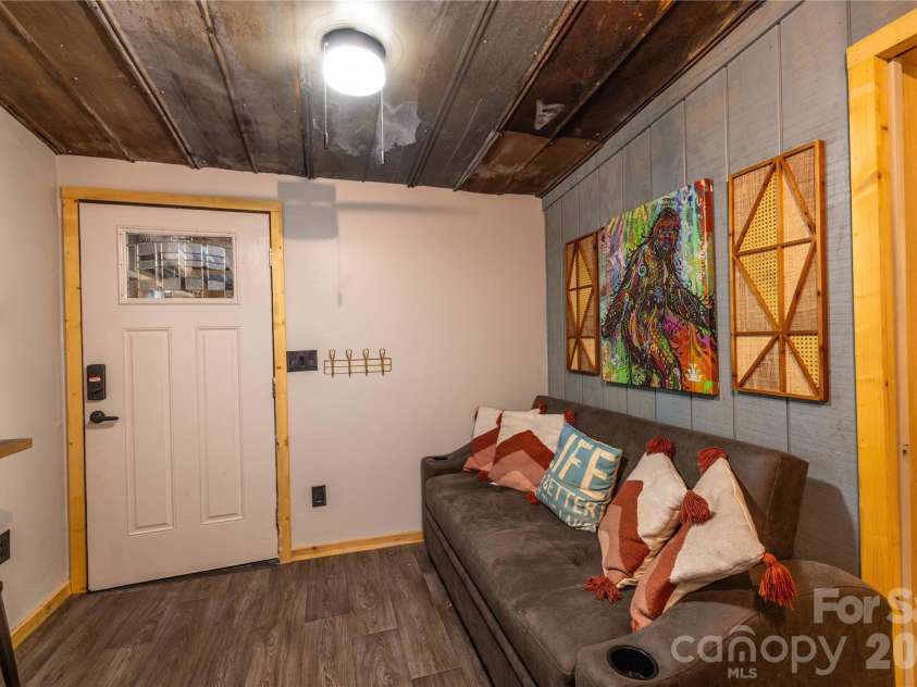 118 Lake Tillery Trail, Mount Gilead, NC 27306.  MLS# CAR4414017, YatesRealty ID 44575. 