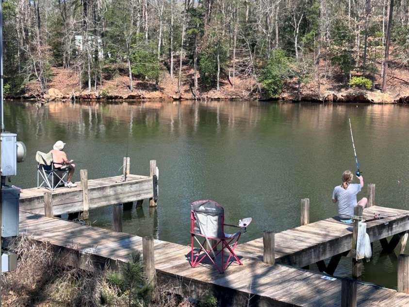 118 Lake Tillery Trail, Mount Gilead, NC 27306.  MLS# CAR4414017, YatesRealty ID 44575. 