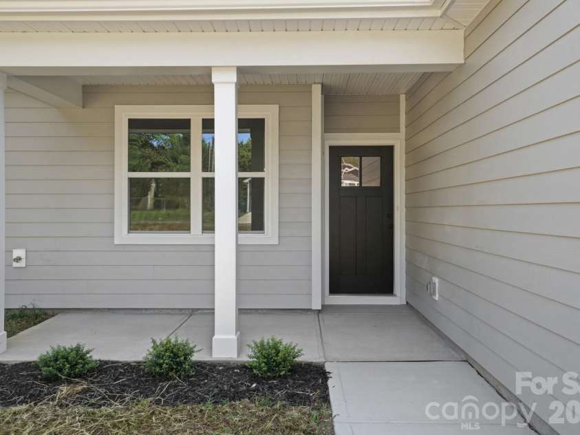 13911 Stillwood Place, Matthews, NC 28105.  MLS# CAR4414381, YatesRealty ID 44578. 