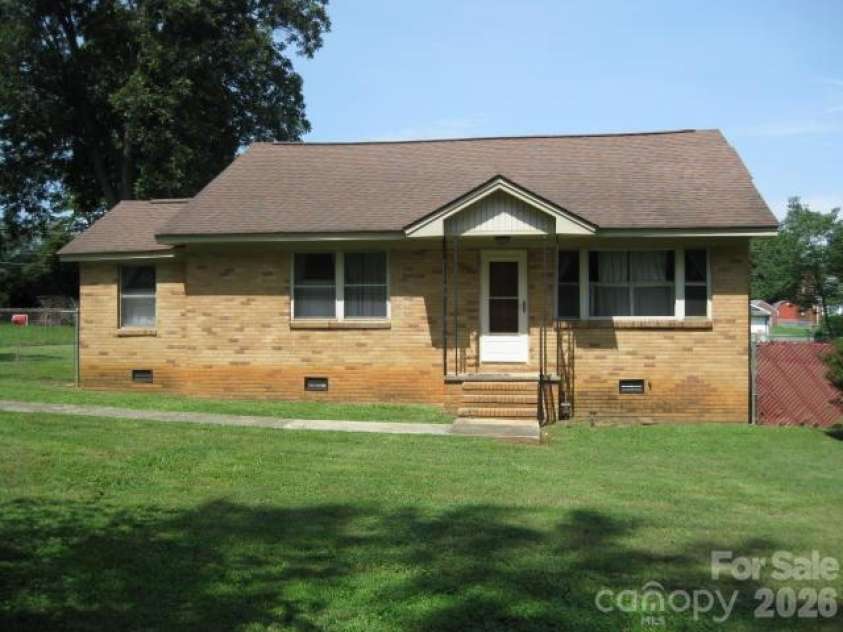 1317 Second Street, Gastonia, NC 28054.  MLS# CAR4414450, YatesRealty ID 44579. 