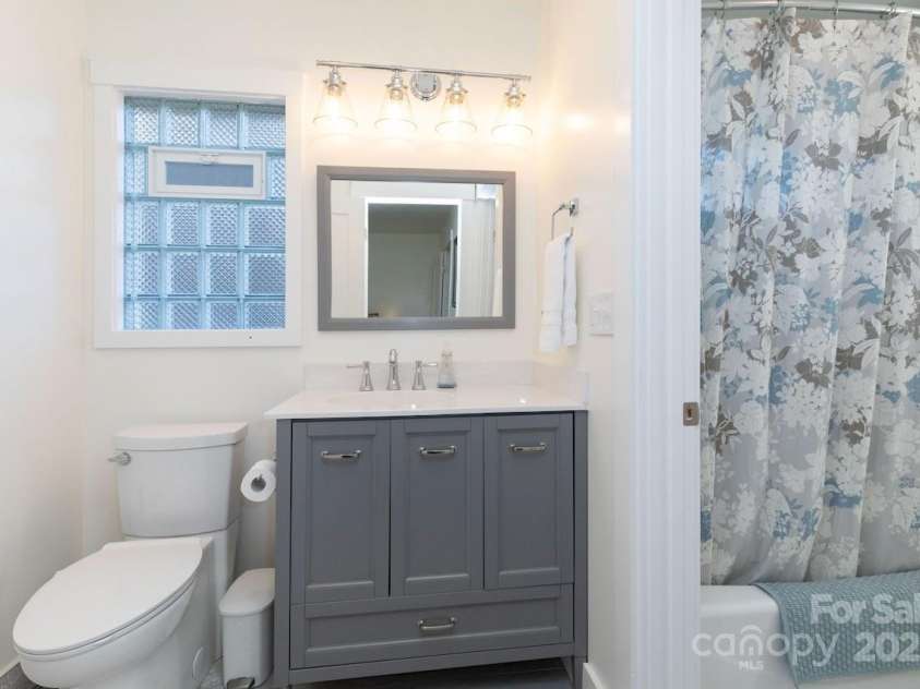 2888 Beaverdam Road, Canton, NC 28716.  MLS# CAR4328967, YatesRealty ID 4458. 