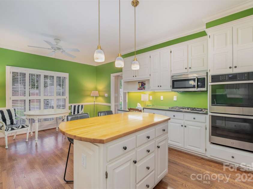 4605 Curraghmore Road, Charlotte, NC 28210.  MLS# CAR4223200, YatesRealty ID 4458. 