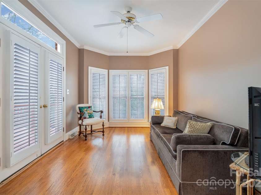 4605 Curraghmore Road, Charlotte, NC 28210.  MLS# CAR4223200, YatesRealty ID 4458. 