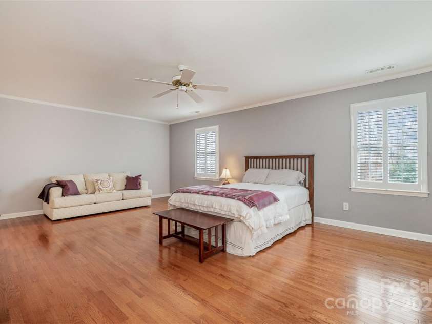 4605 Curraghmore Road, Charlotte, NC 28210.  MLS# CAR4223200, YatesRealty ID 4458. 