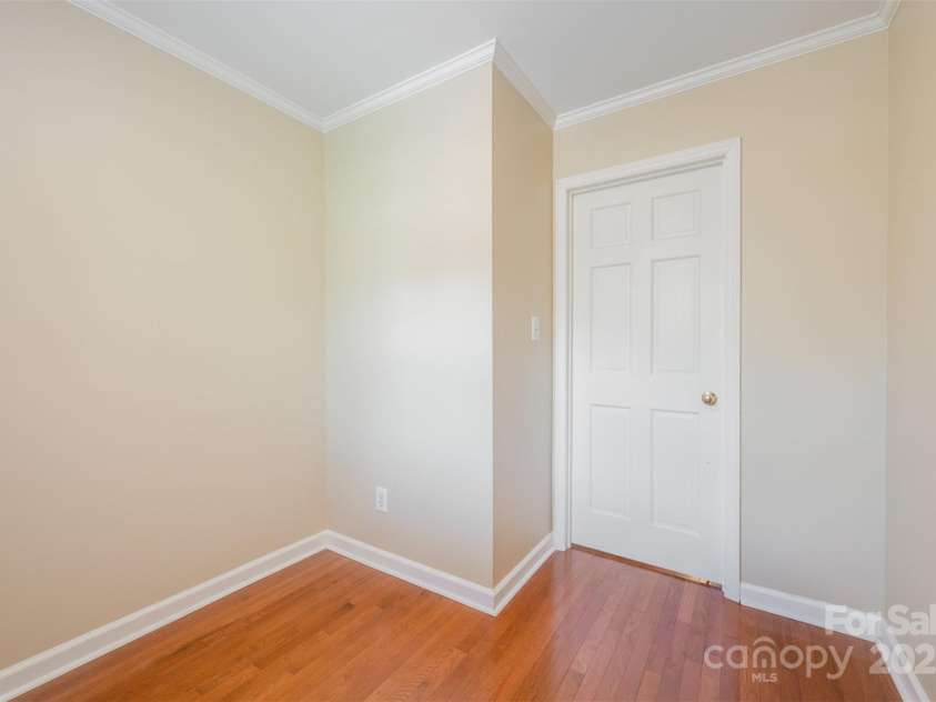 4605 Curraghmore Road, Charlotte, NC 28210.  MLS# CAR4223200, YatesRealty ID 4458. 