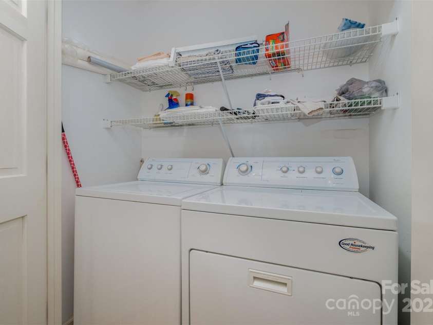 4605 Curraghmore Road, Charlotte, NC 28210.  MLS# CAR4223200, YatesRealty ID 4458. 