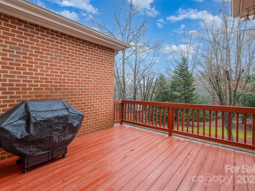 4605 Curraghmore Road, Charlotte, NC 28210.  MLS# CAR4223200, YatesRealty ID 4458. 