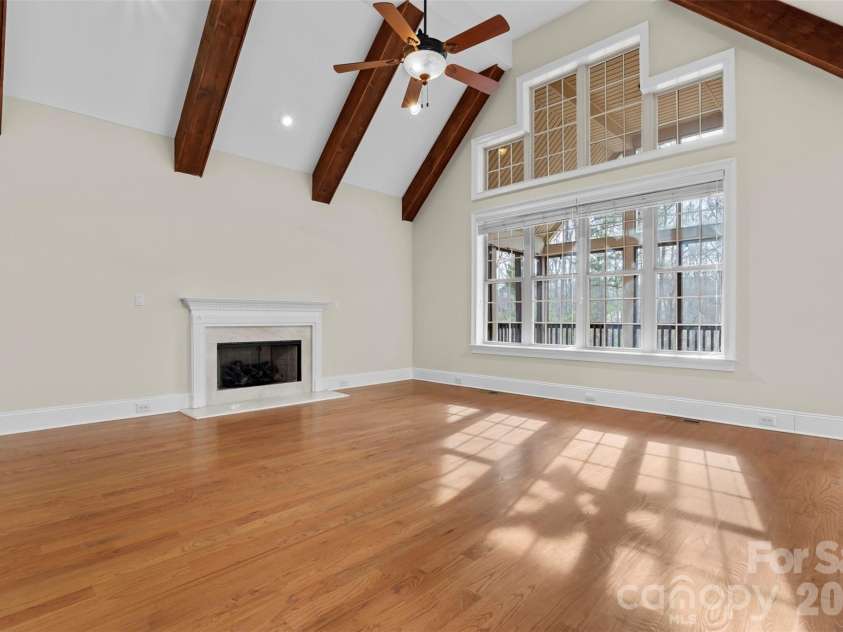 5164 Mill Race Lane, Lancaster, SC 29720.  MLS# CAR4342322, YatesRealty ID 4458. Family Room