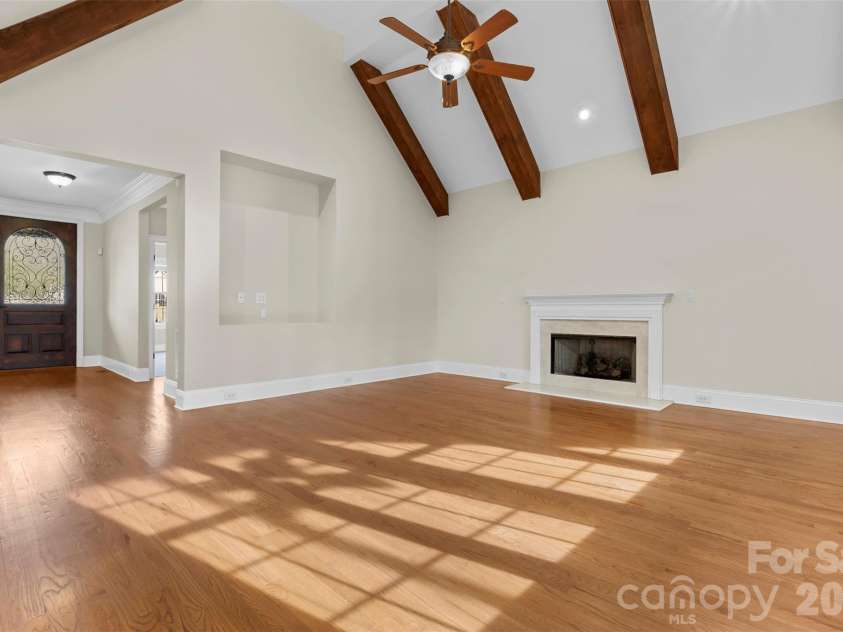 5164 Mill Race Lane, Lancaster, SC 29720.  MLS# CAR4342322, YatesRealty ID 4458. Family Room
