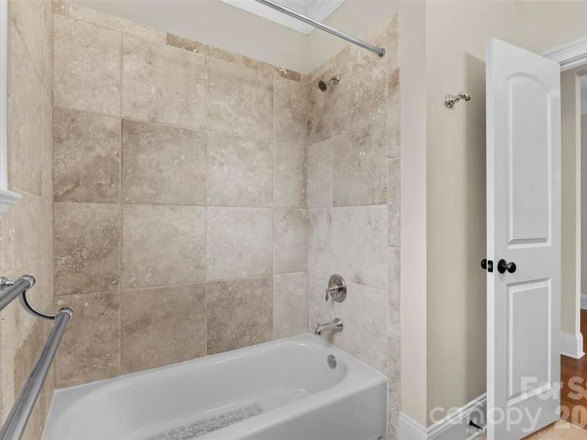 5164 Mill Race Lane, Lancaster, SC 29720.  MLS# CAR4342322, YatesRealty ID 4458. Guest Bath on Main