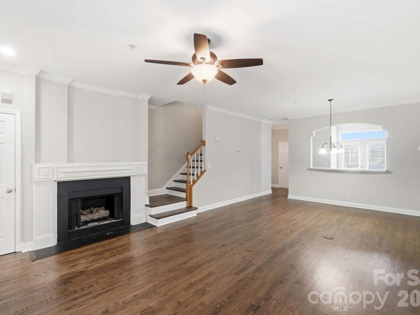 817 4th Street, Charlotte, NC 28202.  MLS# CAR4414468, YatesRealty ID 44580. 