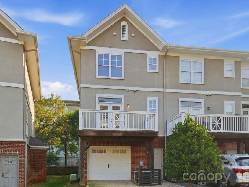 817 4th Street, Charlotte, NC 28202.  MLS# CAR4414468, YatesRealty ID 44580. 
