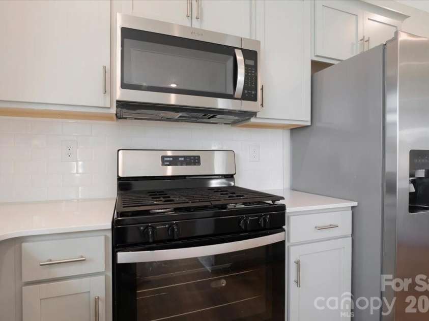 8013 Kennesaw Drive, Gastonia, NC 28056.  MLS# CAR4414428, YatesRealty ID 44581. 
