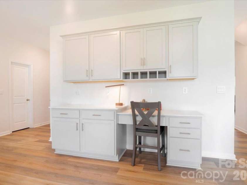 8013 Kennesaw Drive, Gastonia, NC 28056.  MLS# CAR4414428, YatesRealty ID 44581. 