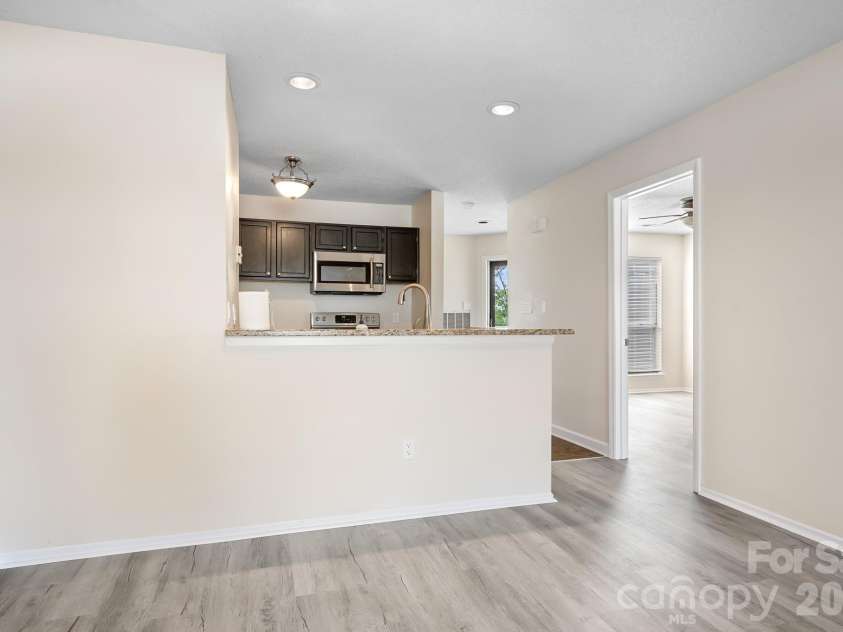 930 Southwest Drive, Davidson, NC 28036.  MLS# CAR4414435, YatesRealty ID 44582. 