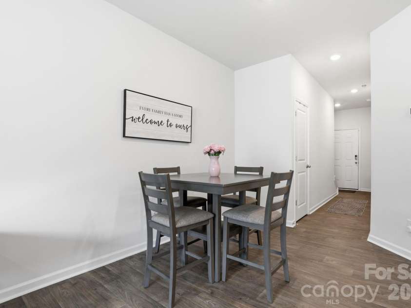 7109 Mills Road, Charlotte, NC 28216.  MLS# CAR4414685, YatesRealty ID 44583. 