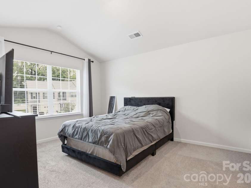 7109 Mills Road, Charlotte, NC 28216.  MLS# CAR4414685, YatesRealty ID 44583. 