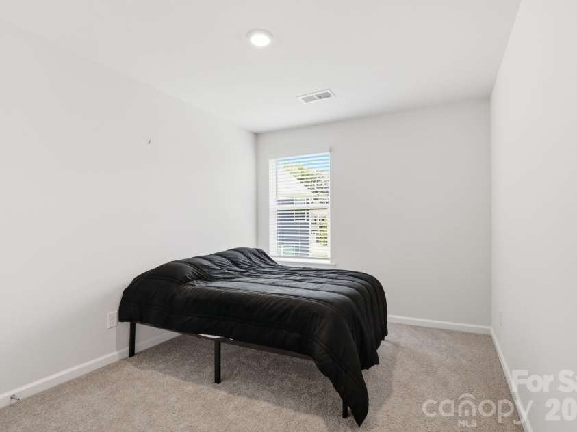 7109 Mills Road, Charlotte, NC 28216.  MLS# CAR4414685, YatesRealty ID 44583. 