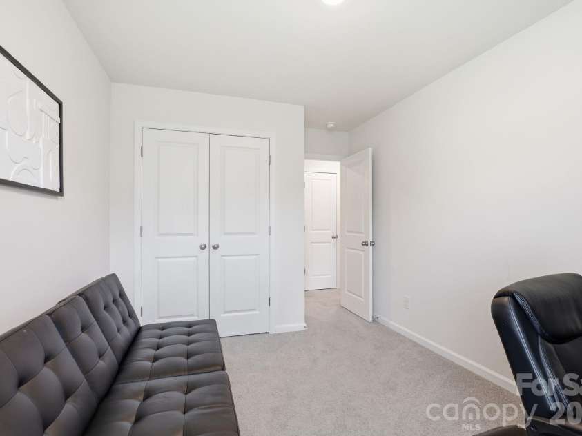 7109 Mills Road, Charlotte, NC 28216.  MLS# CAR4414685, YatesRealty ID 44583. 