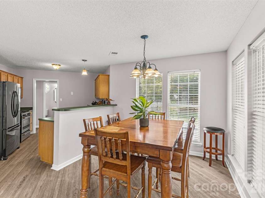 3042 Wyntree Court, Matthews, NC 28104.  MLS# CAR4414692, YatesRealty ID 44584. 
