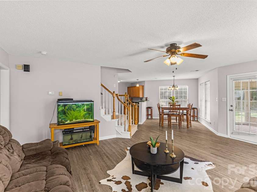 3042 Wyntree Court, Matthews, NC 28104.  MLS# CAR4414692, YatesRealty ID 44584. 